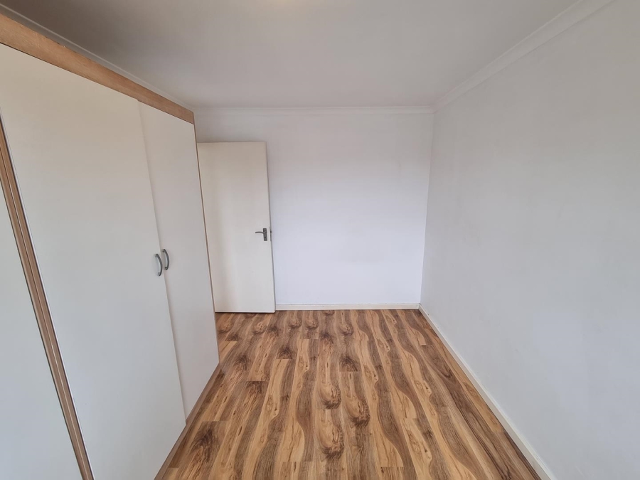 To Let 2 Bedroom Property for Rent in Muizenberg Western Cape